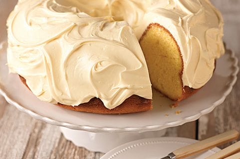 An Amazing Lucious Lemon Pound Cake To Make