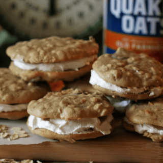 A Yummy Whoopie Pie Recipe ~ Oatmeal and Raisin