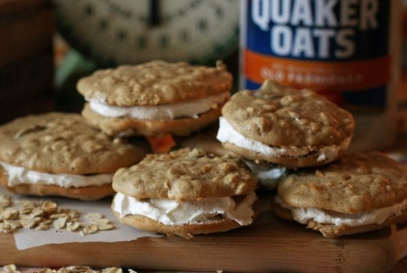 A Yummy Whoopie Pie Recipe ~ Oatmeal and Raisin