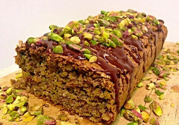 A Really Fantastic Pistachio Cake Without Flour and Butter