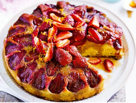 A Fantastic Strawberry Upside Down Cake Recipe