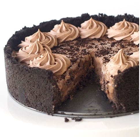 Wow! Look At This Chocolate Oreo Ice Cream Pie Recipe