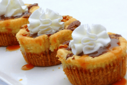 Thumbnail for Wonderful Mini Cheesecakes In This Snickers-Caramel Recipe