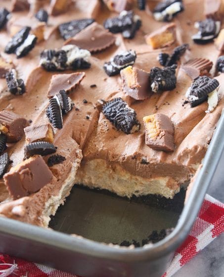 Looking For One Of Those Perfect Oreo Dessert Recipes .. A No Bake Peanut Butter Oreo Dessert