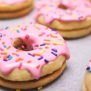 How to Make Doughnut Shaped Wonderful Shortbread Cookies