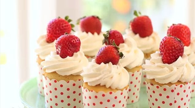 A Delicious Recipe For These Strawberry Shortcake Cupcakes