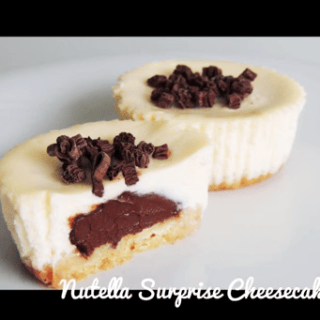A Great Nutella Cheesecake Recipe For These Surprise Mini Cheesecakes