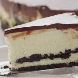A Great Recipe For Cheesecake On How to Make Chocolate Cookie Cheesecake