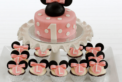 Thumbnail for Looking For That Perfect Minnie Mouse Cake? Well Try This One Along With CupCakes Too