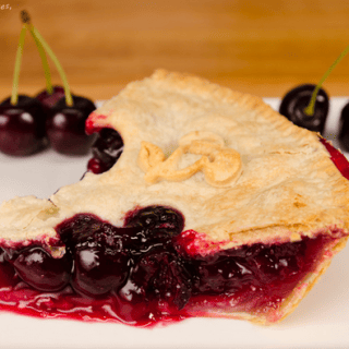 A Beautiful Fresh Cherry Pie Recipe