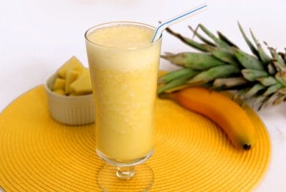 Thumbnail for A Delicious Pineapple Banana Smoothie Recipe
