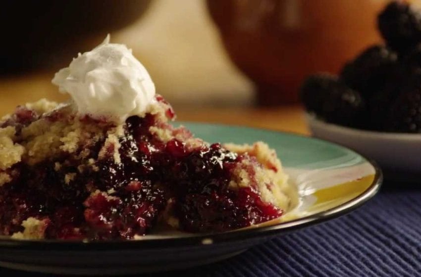How To Make A Delicious Blackberry Cobbler