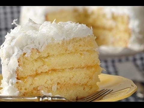 Why Not Try To Bake This Coconut Cake
