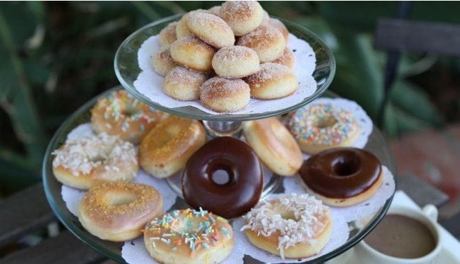 How To Make Homemade Krispy Kreme Donuts