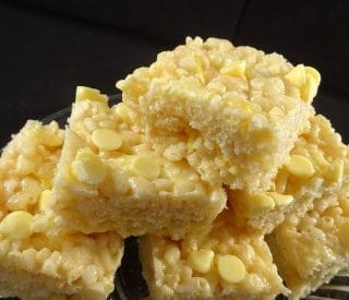Thumbnail for Why Not Have A Rice Krispie Treat With These Lovely Lemon Rice Krispie Bars