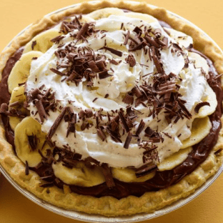 A Easy To Make Chocolate Banana Cream Pie