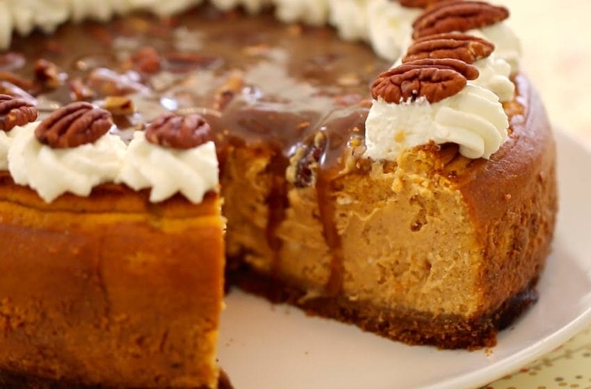 Pumpkin Cheesecake With Pecan Praline Sauce
