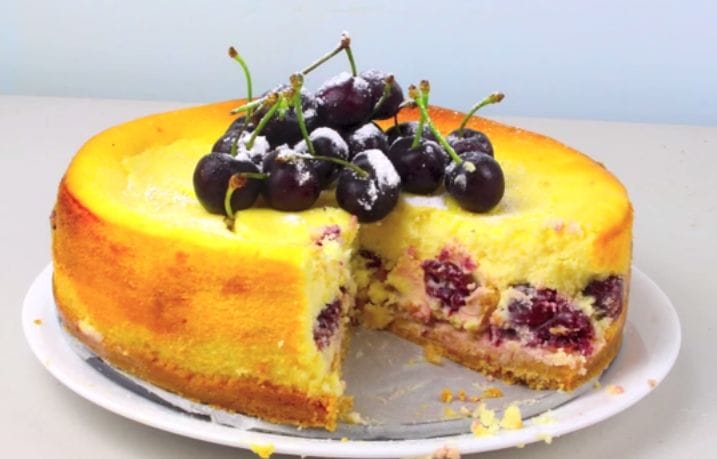 A Delightful Baked Cherry Cheesecake