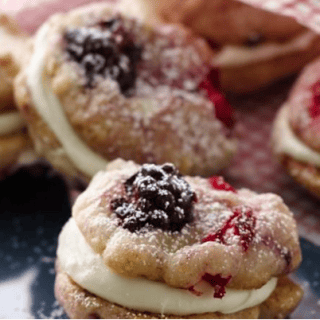 Berries And Crème Sandwich Cookies
