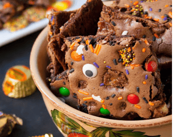 Thumbnail for Fantastic Halloween Brownie Recipe For This Brownie Bark