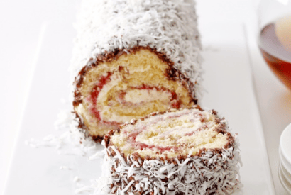 Thumbnail for A  Wonderful Classic Lamington Recipe For This Roll