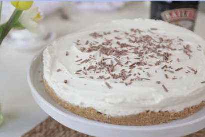 Thumbnail for Delicious Creamy Baileys Cheesecake