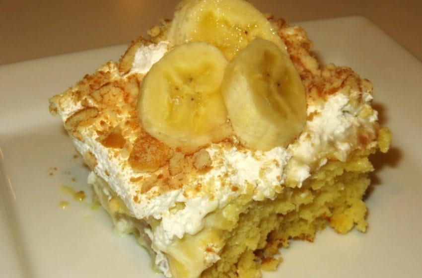 A Yummy Banana Pudding Poke Cake To Make