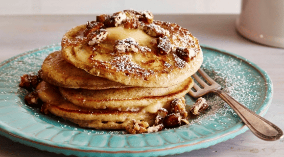 Pecan & Banana Pancakes To Try Out For Breakfast