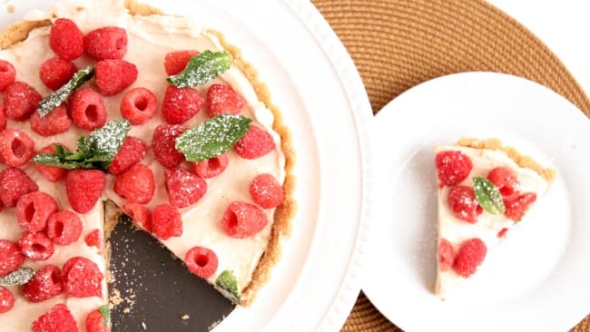 A Wonderful Golden Oreo No-Bake Fruit Tart Recipe