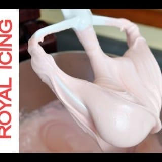 How To Make Strawberry Royal Icing