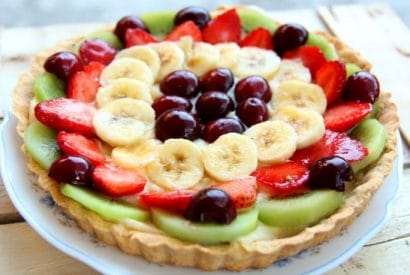 Thumbnail for A Beautiful Looking Italian Fruit Tart Recipe