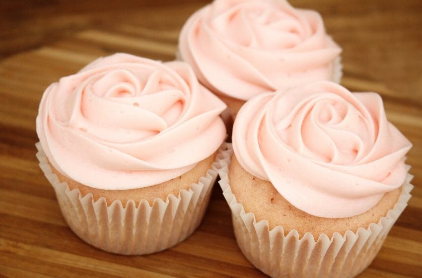 Pretty & Pink Velvet Cupcakes
