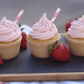 Cute & Pretty Strawberry Cupcake Recipe With That Strawberry Milkshake Flavour