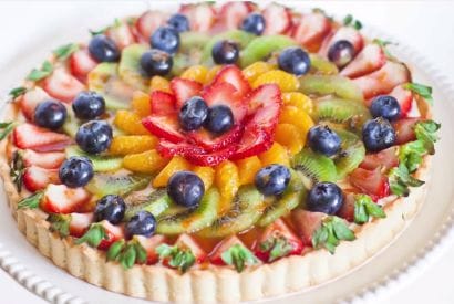 Thumbnail for A Really Refreshing Looking Fruit Tart With Lemon Cream Cheese Filling
