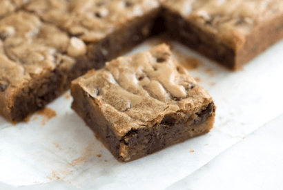 Thumbnail for A Really Easy To Make No-Fail Blondie Recipe