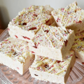 Yummy Custard Cream Biscuit Bars