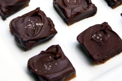 Thumbnail for Why Not Have A Go At Making These 4-Ingredient Chocolate Salted Caramels That Are Actually Healthy