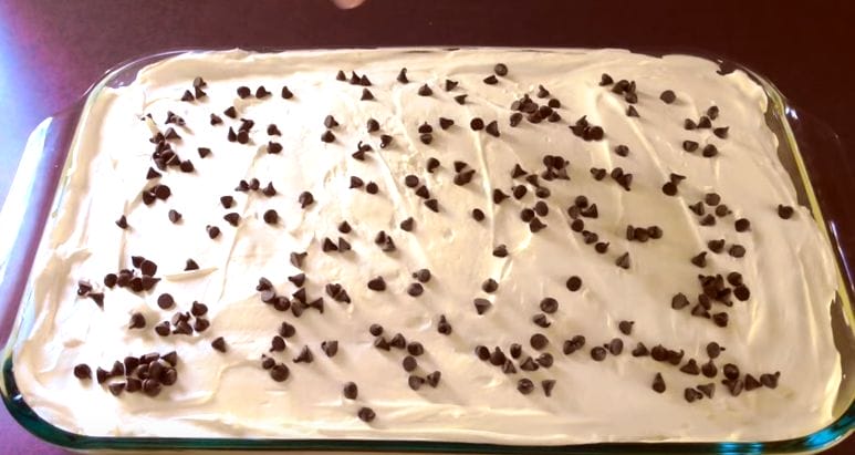 How To Make A Red Velvet Poke Cake With Only 4 Ingredients