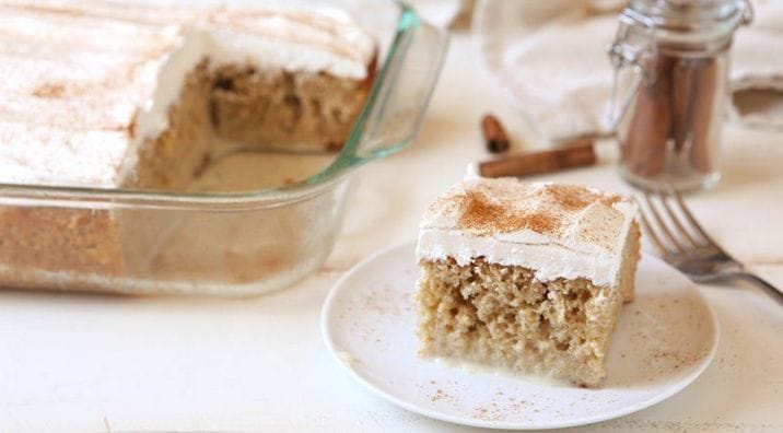 A Delightful Snickerdoodle Poke Cake Recipe
