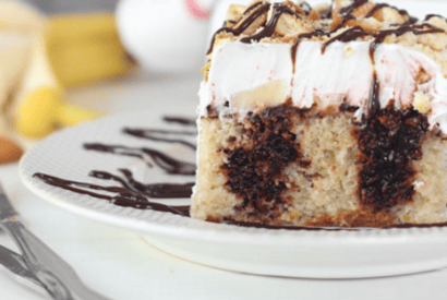 Thumbnail for Yummy Chocolate Banana Cream Pie Poke Cake Recipe