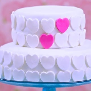 A Great Video On How To Make Marshmallow Fondant & Decorate a Cake.. Great For A Party
