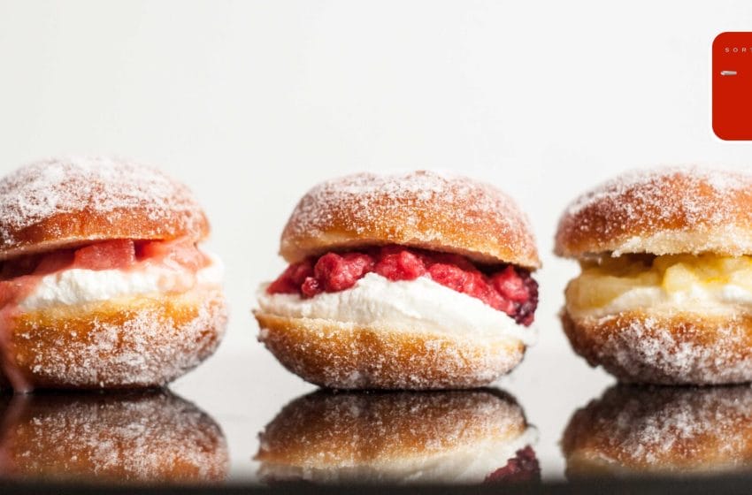 A Wonderful Doughnut Recipe For These 3 Fruity Doughnut Sliders
