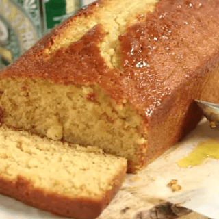 Sticky Moist Golden Syrup Cake To Make