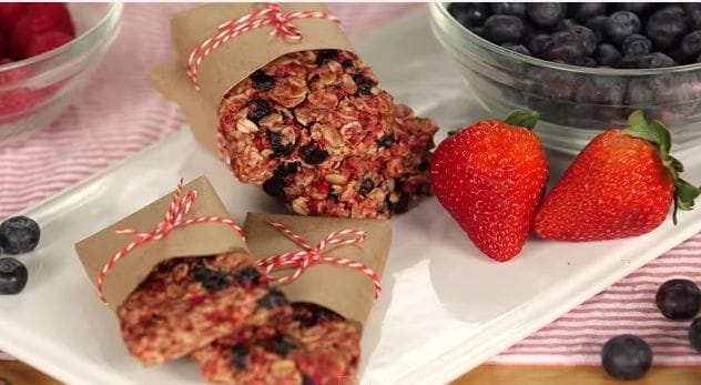 Triple-Berry Granola Bars .. A Wonderful Snack