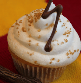Thumbnail for A Butter Beer Recipe For These Harry Potter Butterbeer Cupcakes