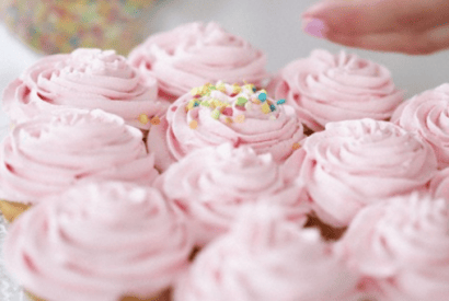 Thumbnail for How To Make Raspberry Frosting Recipe