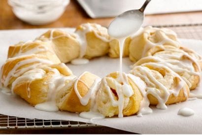 Thumbnail for How To Make This Lemon-Cream Cheese Crescent Ring.. A Great Lemon Recipe