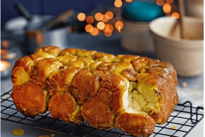 Thumbnail for Delicious Banana Monkey Bread To Make