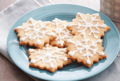 Thumbnail for Snowflake Shortbread Cookies To Make
