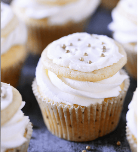 Love These Frosted Sugar Cookie Cupcakes